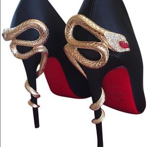 Christian Louboutin EU 41, wears like a womens US9
